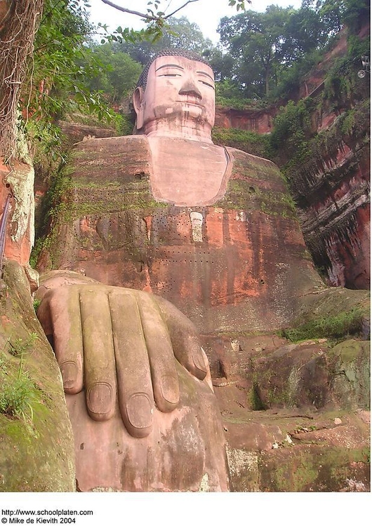 Foto enorm Buddha i Leshan