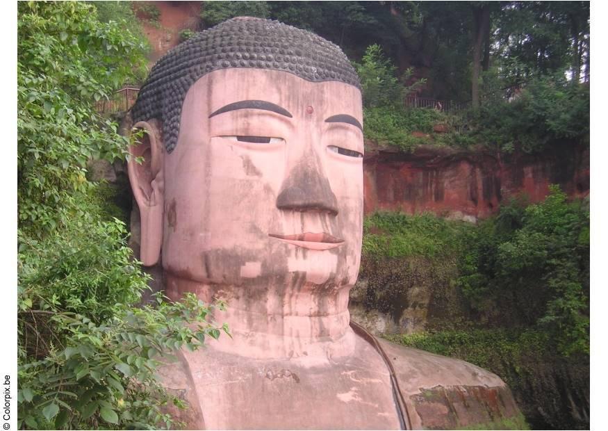 Foto buddha i leshan