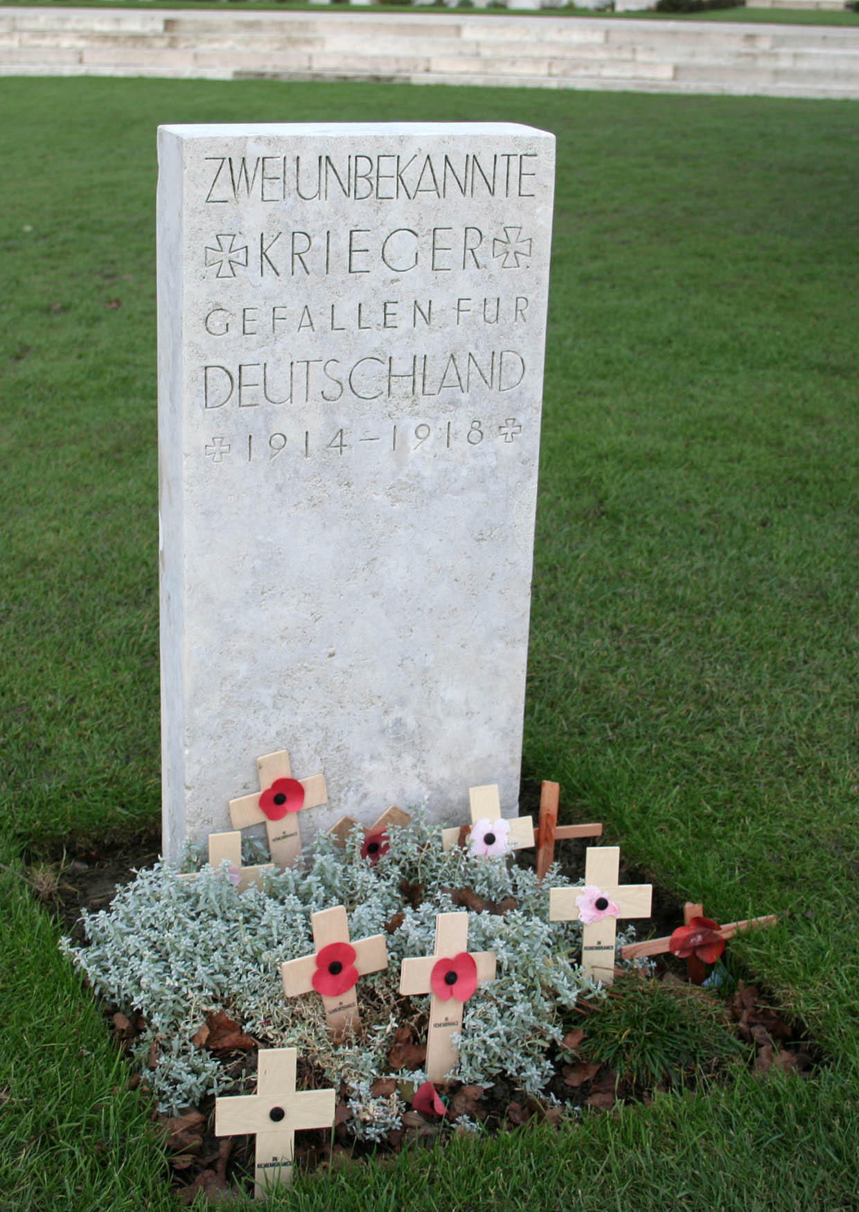 Foto tyne cot-kyrkogA¥rden - en tysk soldats grav